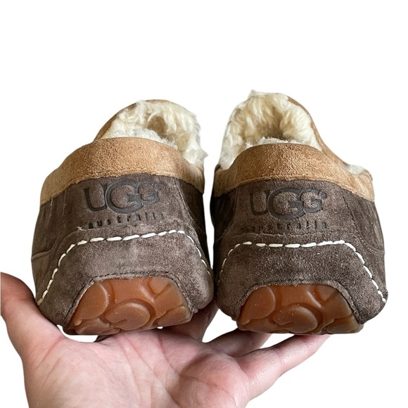NWOB UGG Men's Ascot Suede Moc-Toe Slippers Size 13 - Picture 4 of 8